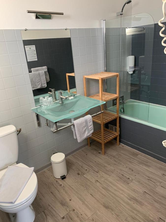 Hotel Le Canetois Eksteriør billede
