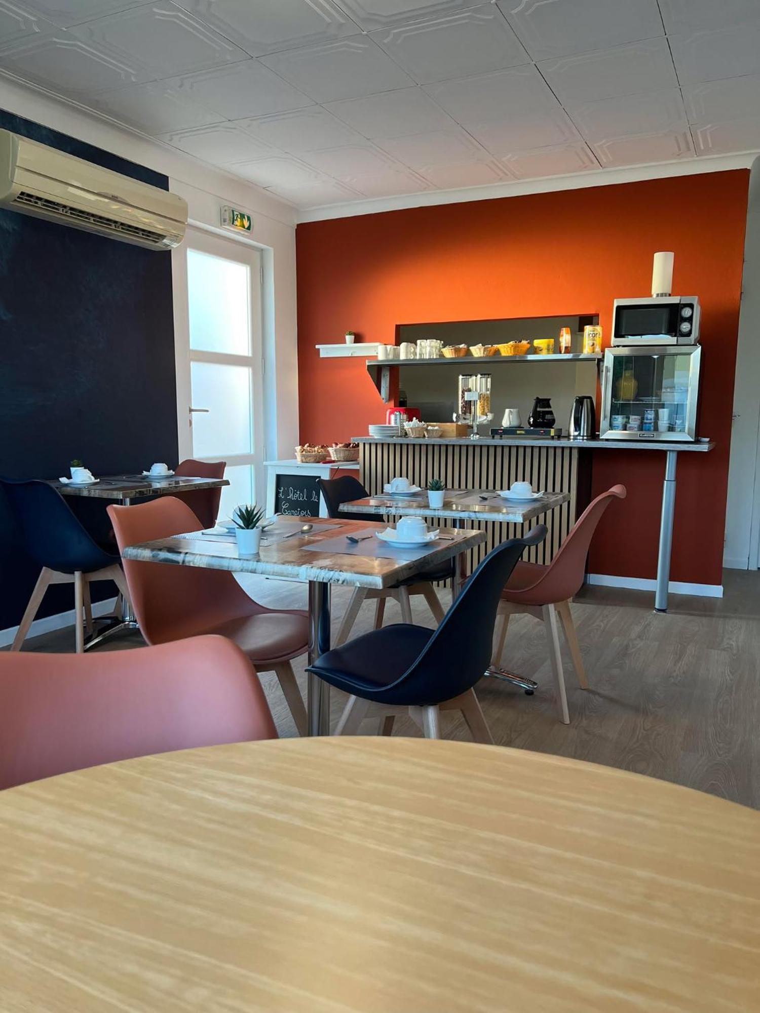 Hotel Le Canetois Eksteriør billede